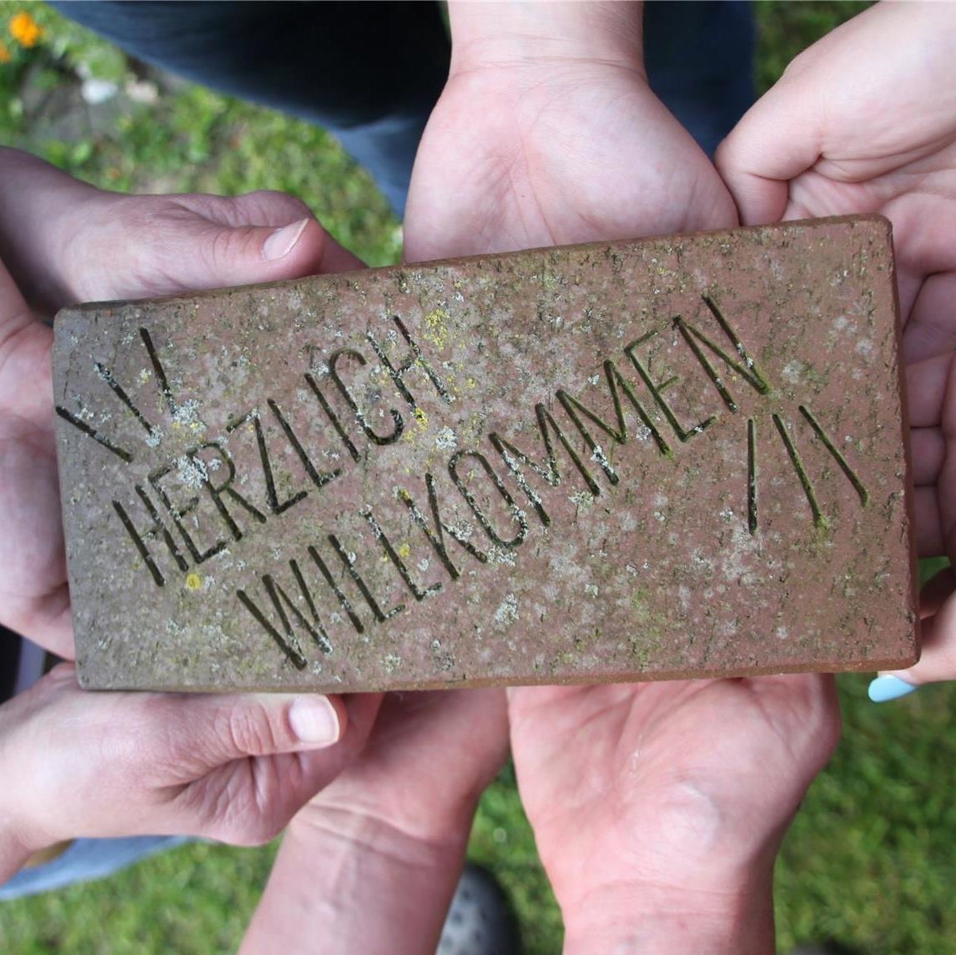 24 05 Christophorus Haus_Willkommensziegel